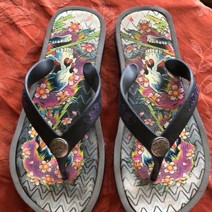 Ed Hardy women’s flip flops
